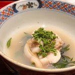 銀座 しのはら - 蛤の鍋仕立て、ホワイトアスパラ、緑ひじき、花山椒載せ