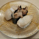 廻転寿司　まぐろ問屋 めぐみ水産 - 2019/2/18　貝３点盛り