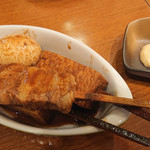 日本酒バル YODARE - 酒盗味噌煮込みおでん 半熟たまご & 豚ばら & 厚揚げ