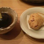 酒菜処 きっすい - お通し（さつま揚げと胡麻豆腐）