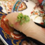 玄海鮨 - カンパチ です  相変わらず  仕事が細かい