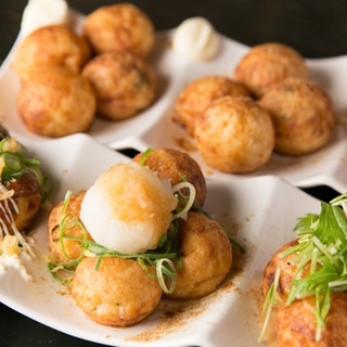 Exquisite Takoyaki that is delicious even as it is! There are also plenty of toppings♪