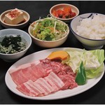 焼肉屋 Seiちゃん - 豚3種盛ランチ