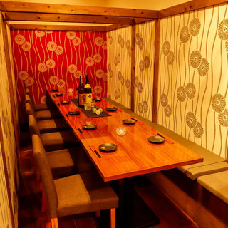 [All seats in private rooms] We have private rooms available for small groups!