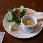 BAR BIANCO - ランチのサラダとスープ