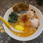 パパパパパイン - 海老塩ラーメンいっぱいん