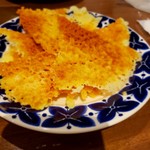 Sumiyakiitariansakabasumiricchi - ぱりばりチーズせんべい