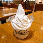 ミルク&パフェ よつ葉ホワイトコージ 東京スカイツリータウン・ソラマチ店 - 