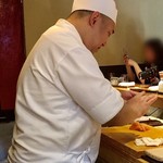 すし 喜邑 - 魚を輝かせる食の探求者