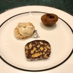 SALONE 2007 - 2019.4.  小菓子