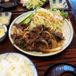 Shoujiki Tei - 焼肉定食とミックスフライ定食