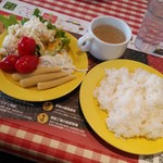 Katamarinikusutekiandosaradabanikusuta - サラダ／スープ／ご飯