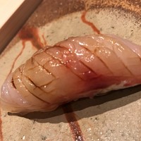 鮨 銀座 おのでら - ホウボウ　千葉産　今の時期は産卵期です（すみませんお魚博士の真似っこですm(__)m）