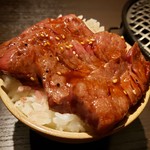 焼肉・ジンギスカン きんぐこんぐ - 