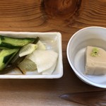 Shunshoku Kichi An - 漬物、胡麻豆腐