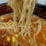 たんぽぽ - どう見ても平打ち中太縮れ麺には見えない(^^;)