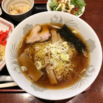 Shanhai Shokudou - ラーメン(セットもの) 850円