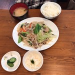 Teppan Shukou Ippo - 野菜炒め定食¥600