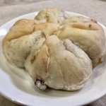 106263422 - 胡桃パン 100円
