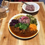 クボカリー 大名店 - クボカリープレート(1,080円)とライス大盛(100円)