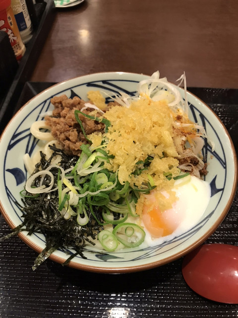 今日は 空いていた By 恵比寿せかんどらぶ 丸亀製麺 青山オーバル店 表参道 うどん 食べログ