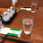 中国料理 龍薫 - テーブル 薬味