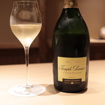 富小路 やま岸 - 泡：Cuv e Royale Brut Joseph Perrier