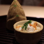 富小路 やま岸 - 鯛白子、身、乾燥バチコ、鯛出汁で炊き上げた筍飯蒸し