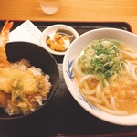 Daifuku Udon - ミニ天丼とうどんのセット♪