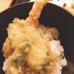 Daifuku Udon - ミニ天丼はエビ、さつまいも、シシトウ^ ^