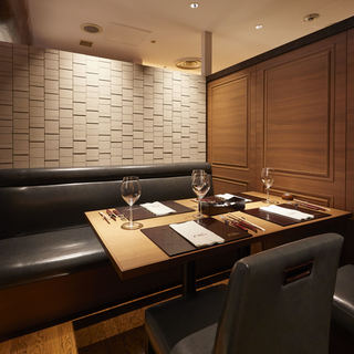 【完全個室】洗練されたシックなくつろぎ空間