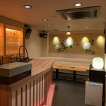 ワインバー ピアチェーレ - 