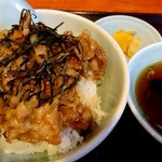 龍の子 - 豚焼肉丼(700円)