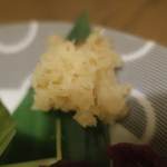 酒菜坊 橋蔵 - くじら刺＆大山地鶏レバ刺　ズームアップ