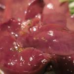 酒菜坊 橋蔵 - くじら刺＆大山地鶏レバ刺　ズームアップ