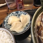 Hachiogiya - 水餃子3個