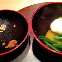 霞庭 まつばら - 椀（海老しんじょ、カボチャの葛豆腐？）