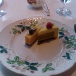 シェ・イノ - デザートは甘すぎなくて上品で良かった