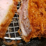 とんかつ檍 - こっちはピンクなのわかるかな？