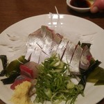一文寿司 - しまあじ刺身