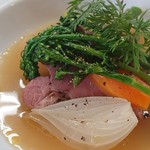 Cucina Italiana e Gastronomia CICCIO - 豚スネ肉と春野菜のブイヨン煮「ボッリート」サルサヴェルデで