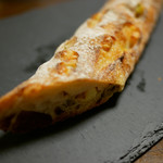 ル・プチメック - オリーブとチーズのバゲット