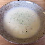 四角家カフェ　リトルムッシュ - じゃがいもとブロッコリーのスープ
