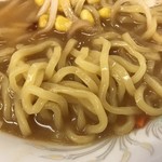亀山亭 - 麺アップ