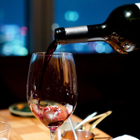 ザ タヴァン グリル＆ラウンジ - ワイン