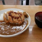 七ふく - カツカレーにスープがサービスで付いてきました