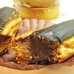 Patisserie Ravi,e relier - 綺麗に割れてないけど(汗) 厚めの皮、ちょっと固めのクリーム。　'11 12月