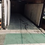 紀茂登 - テキトーな茂木和哉とデッキブラシでもあれば生◯◯汁は消えるような…??