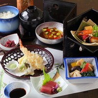 【要予約】和けいの三段弁当　(1日限定２食)　