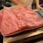 赤坂 らいもん - メニューには無いマキ（リブロースを巻いている部分）